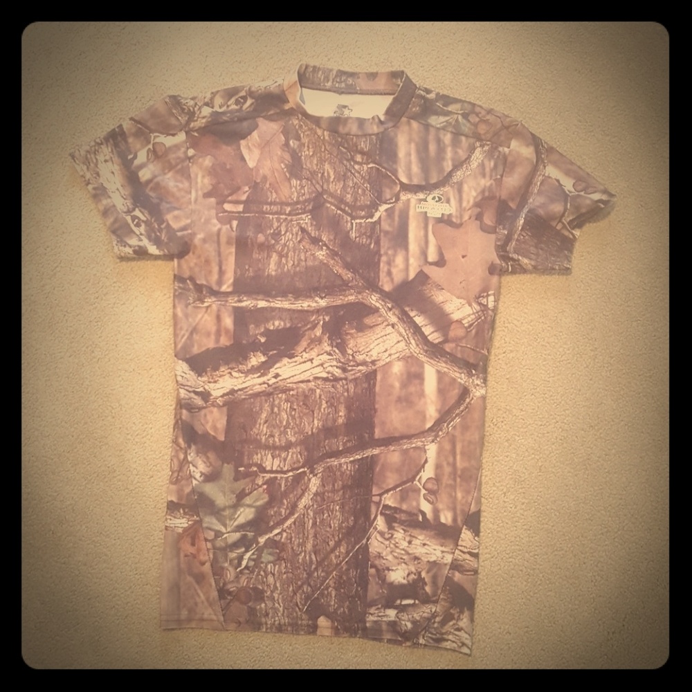 Boys small fitted mossy oak shirt